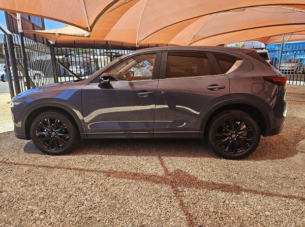 2022 Mazda CX-5 Carbon Edition pictures