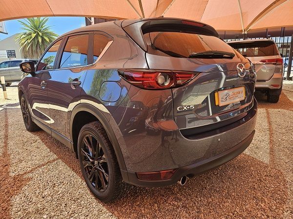 2022 Mazda CX-5 Carbon Edition pictures