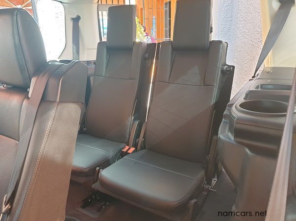 2014 Land Rover Discovery 4 SE SD pictures