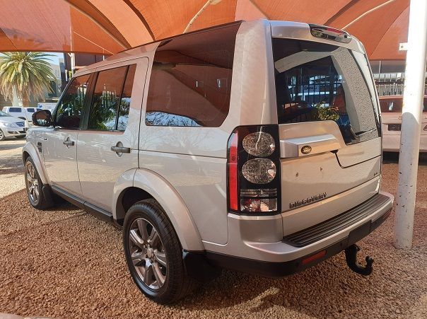 2014 Land Rover Discovery 4 SE SD pictures