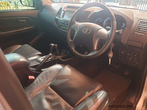 2015 Toyota Fortuner 3.0 D4D A/T 4x4 pictures