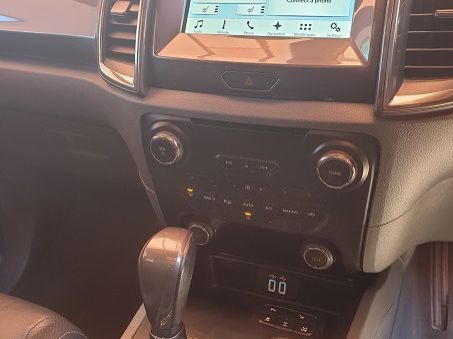 2017 Ford Everest 3.2 Limited 7 Seater pictures