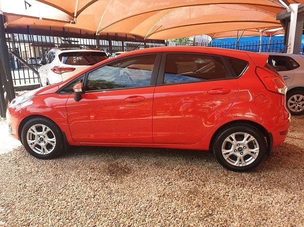 2015 Ford Fiesta 1.0 Ecoboost Trend pictures