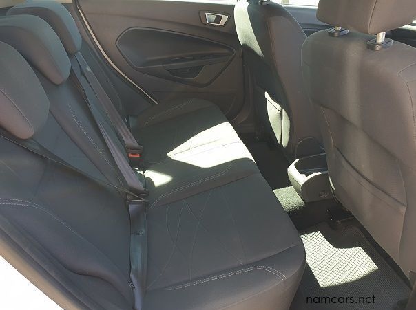 2016 Ford Fiesta 1.0 Ecoboost Trend pictures