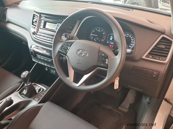 2016 Hyundai Tucson 2.0 Premium pictures