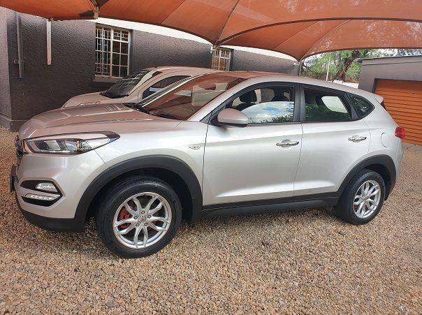 2016 Hyundai Tucson 2.0 Premium pictures