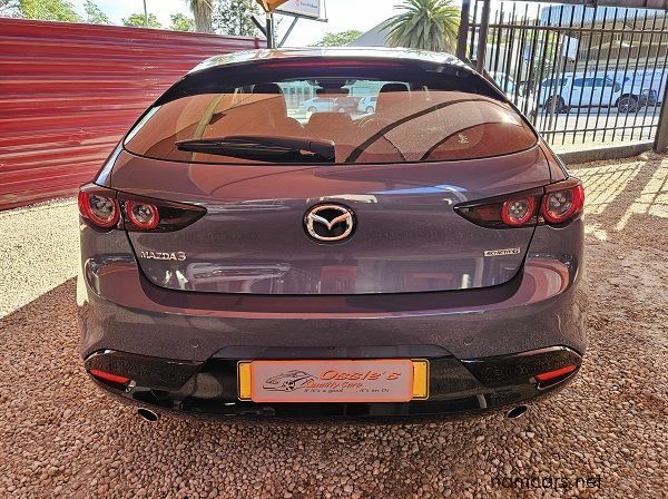 2021 Mazda Astina 2.0 Carbon Eddition pictures