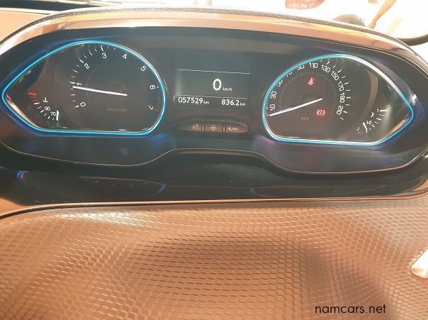 2015 Peugeot 2008 1.6 VTI Alure pictures