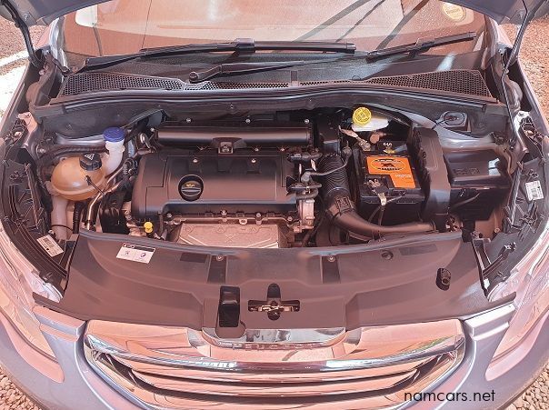 2015 Peugeot 2008 1.6 VTI Alure pictures