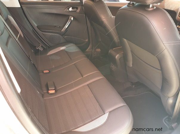 2015 Peugeot 2008 1.6 VTI Alure pictures