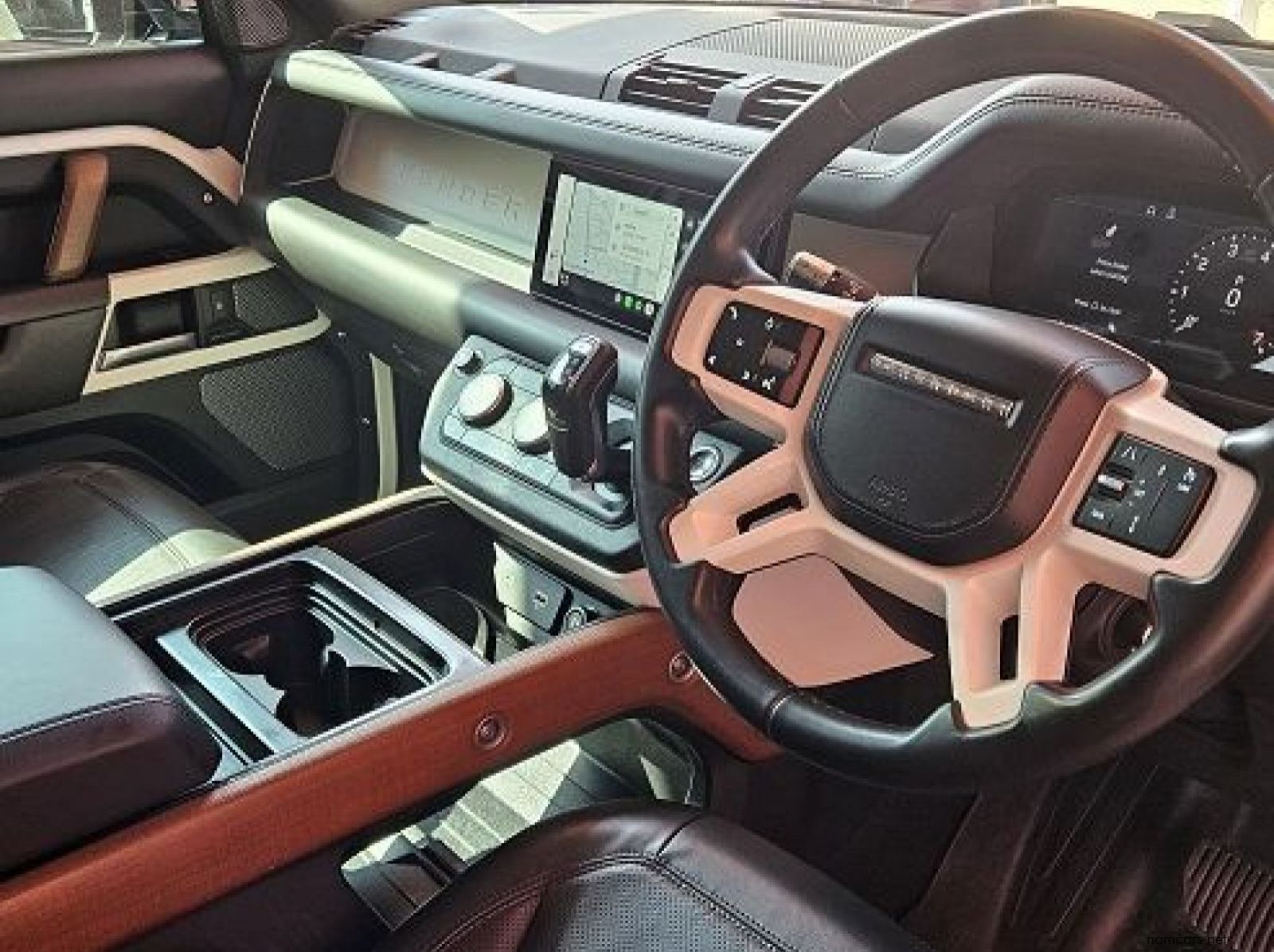 2021 Land Rover Defender 110 P400 HSE (294kw) pictures