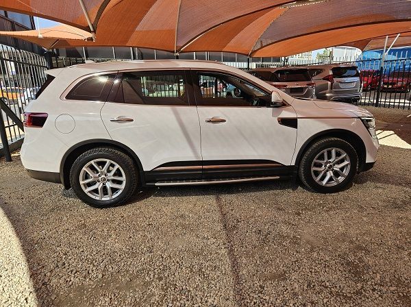 2019 Renault Koleos Dynamique CVT 4WD pictures