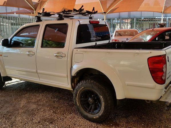 2013 GWM Steed 5 2.5 TCI pictures