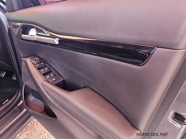 2023 Kia Seltos GT-Line T-GT pictures