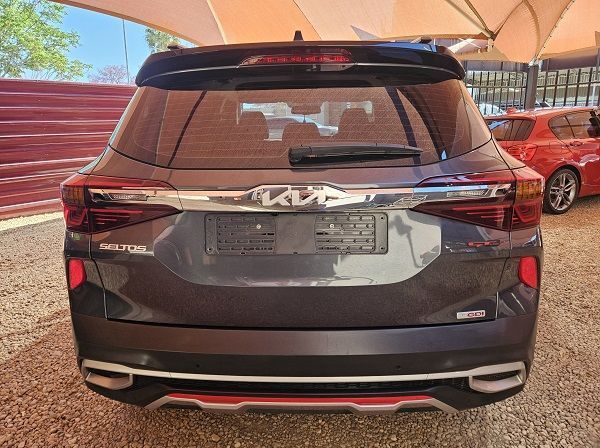 2023 Kia Seltos GT-Line T-GT pictures