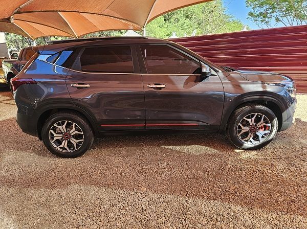 2023 Kia Seltos GT-Line T-GT pictures