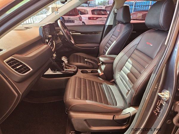 2023 Kia Seltos GT-Line T-GT pictures