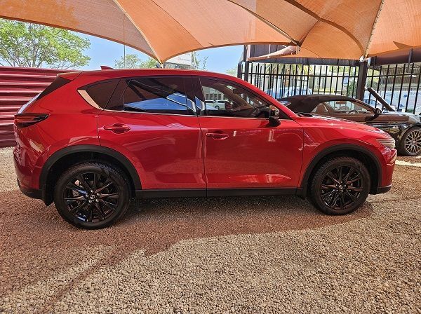 2021 Mazda CX-5 Carbon Edition pictures