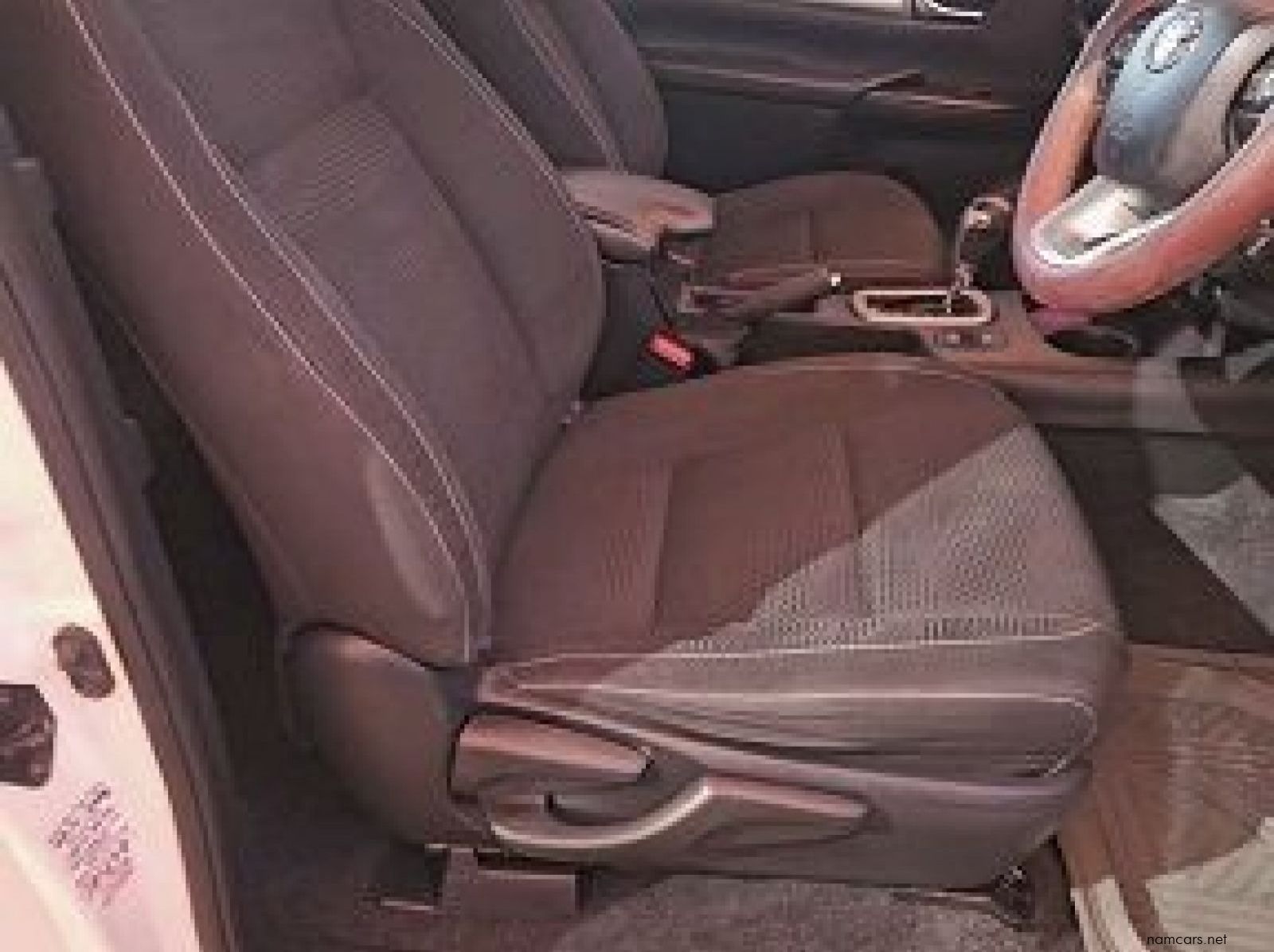 2018 Toyota Hilux Raider GD-6 pictures