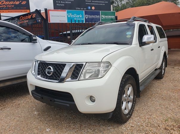 2012 Nissan Navara 2.5 DCI D/C 4x4 pictures