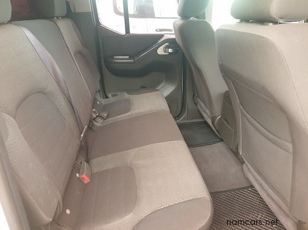 2012 Nissan Navara 2.5 DCI D/C 4x4 pictures