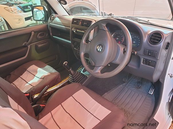 2012 Suzuki Jimny 1.3 Man 4x4 pictures