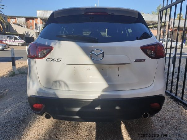 2016 Mazda CX-5 SkyActive D pictures
