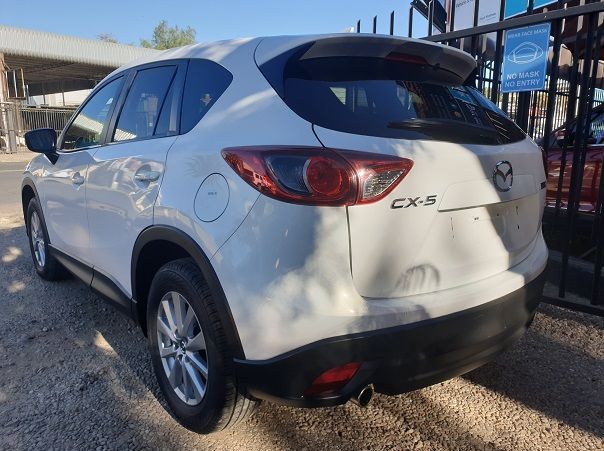 2016 Mazda CX-5 SkyActive D pictures