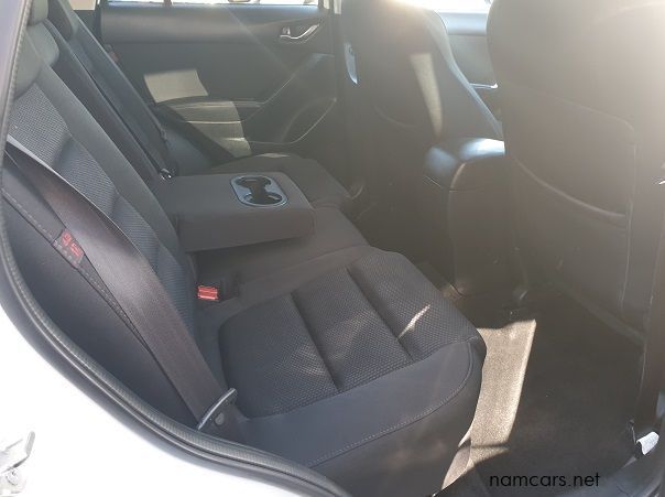 2016 Mazda CX-5 SkyActive D pictures