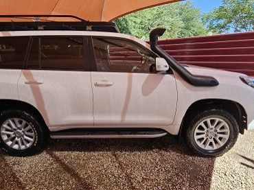 2016 Toyota Prado 3.0 VX 7 Seater pictures