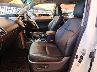 2016 Toyota Prado 3.0 VX 7 Seater pictures