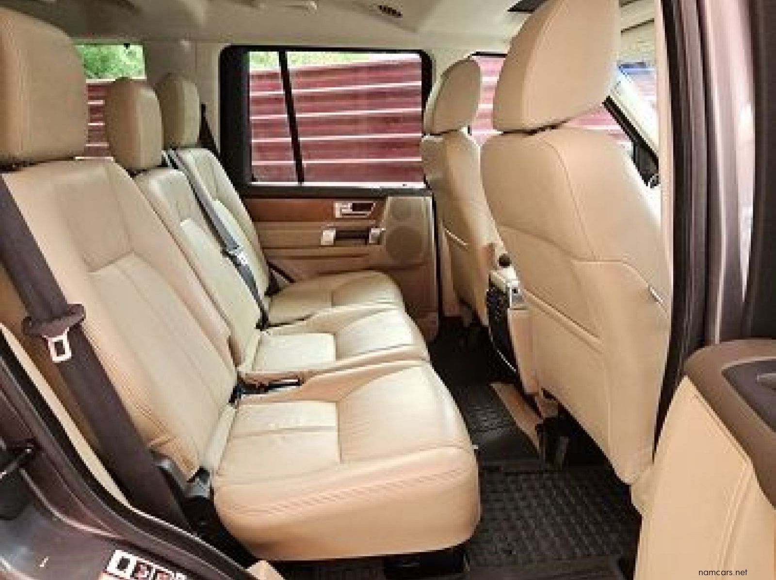2015 Land Rover Discovery 4 HSE pictures