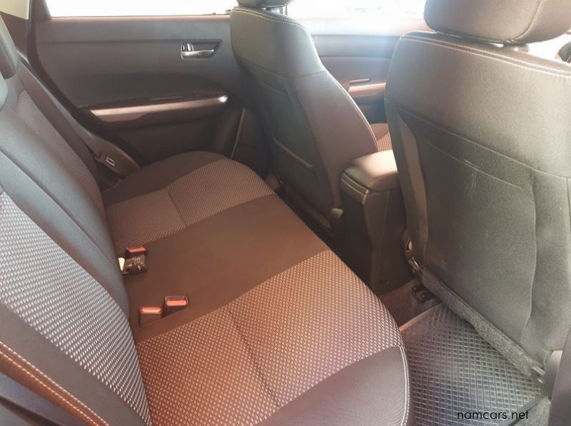 2019 Suzuki Vitara 1.6 Plus pictures