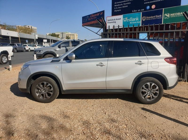 2019 Suzuki Vitara 1.6 Plus pictures