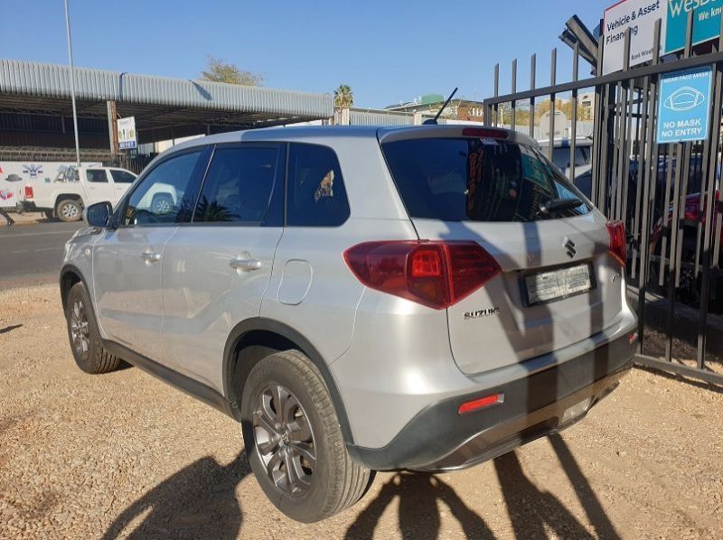 2019 Suzuki Vitara 1.6 Plus pictures