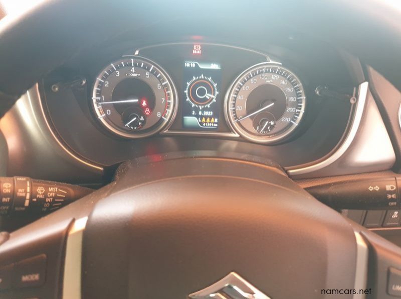 2019 Suzuki Vitara 1.6 Plus pictures