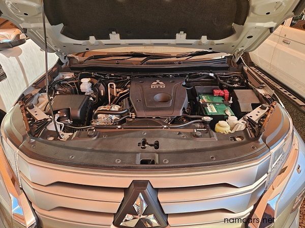2020 Mitsubishi Pajero Sport Exceed 7 Seater 4x4 F/Lift pictures