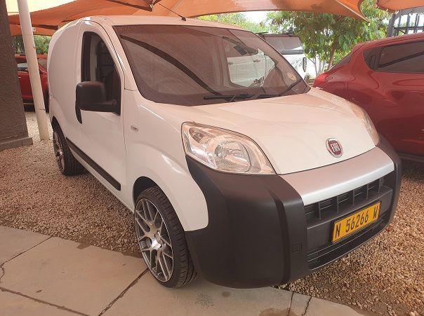 2013 Fiat Fiorino P/V pictures