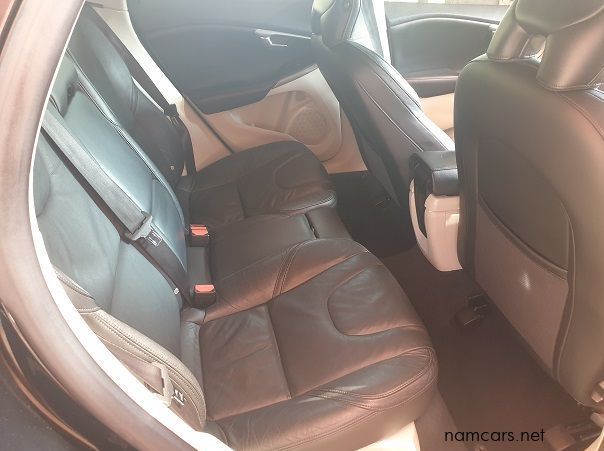 2014 Volvo V40 D2 pictures