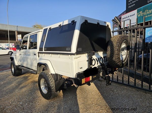 2018 Toyota Landcruiser 4.0 V6 D/C 4x4 pictures