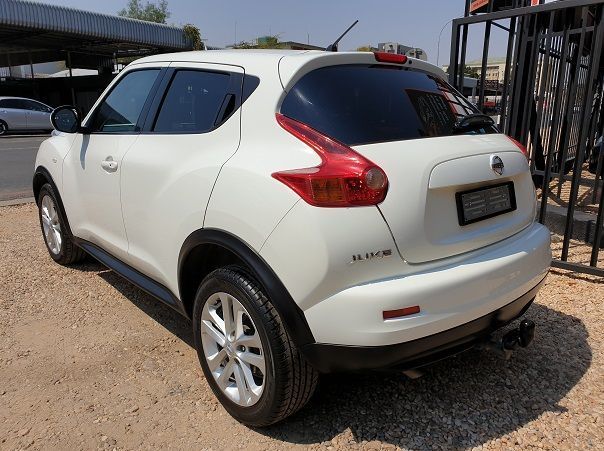 2011 Nissan Juke 1.6 T Acenta pictures