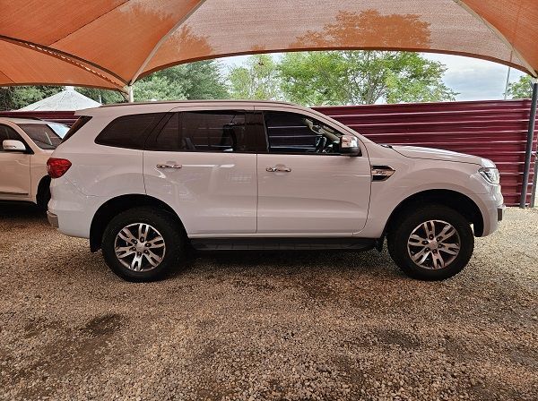 2018 Ford Everest 2.2 XLT A/T 7 Seater pictures
