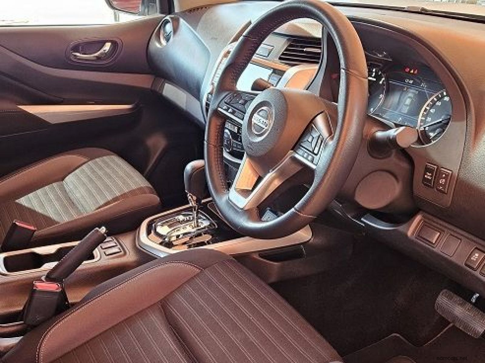 2023 Nissan Navara DDTi LE Plus pictures