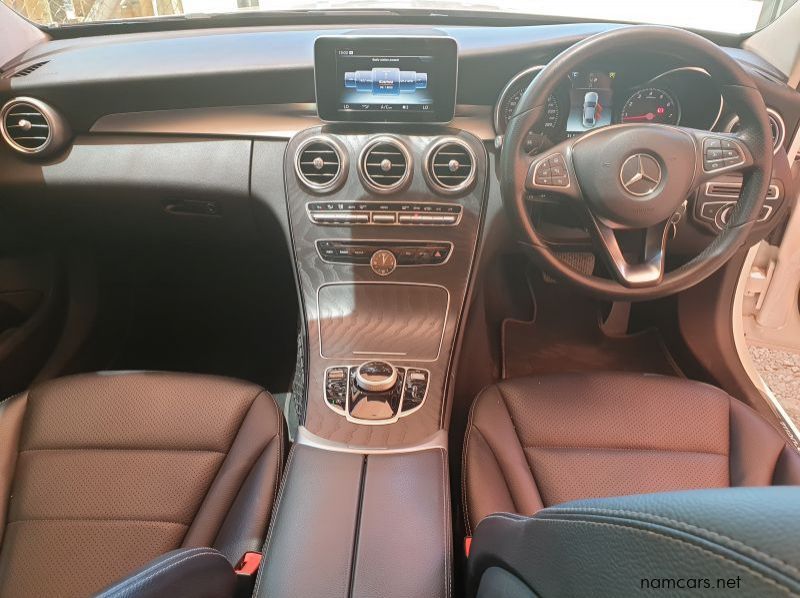 2017 Mercedes-Benz C250 Avangard pictures