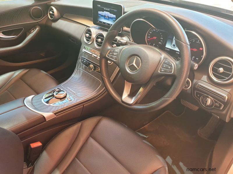 2017 Mercedes-Benz C250 Avangard pictures