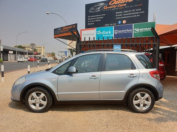 2010 Suzuki SX 4 GL AWD pictures