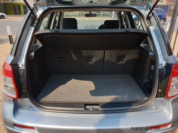 2010 Suzuki SX 4 GL AWD pictures