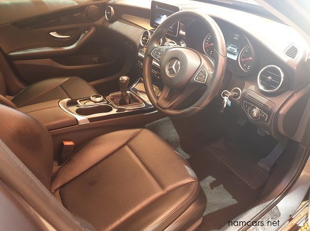 2017 Mercedes-Benz C 180 pictures