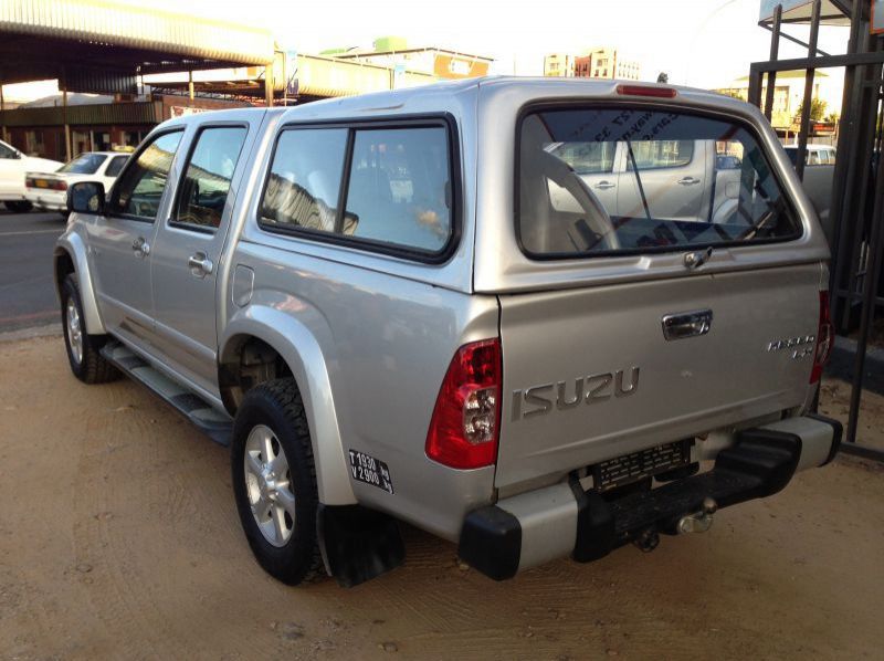 2008 Isuzu KB 360 LX pictures