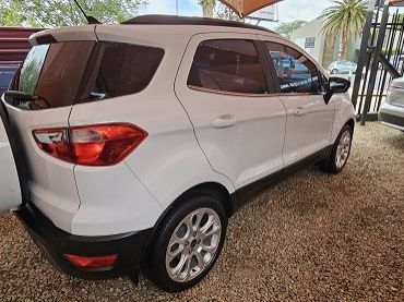 2022 Ford Ecosport Titanium pictures